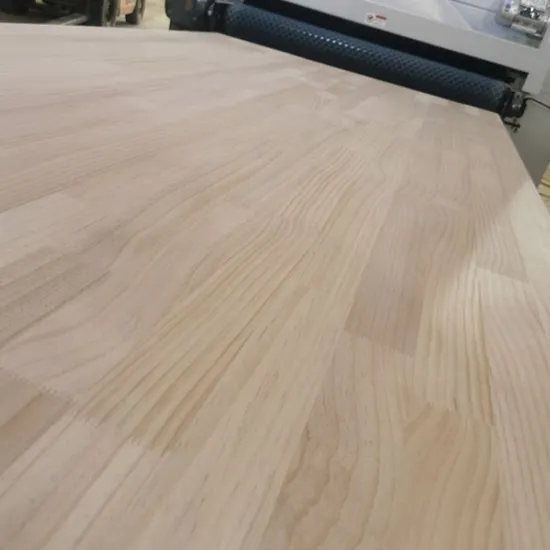 18mm High Quality AA Grade Top Grade Furniture Making Cutting Panel New Zealand Radiata Pine Wood Edge Glued Panels Timber Slats 